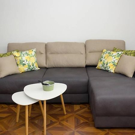 Perfect Summer Vacation Rental - One-Bedroom Flat By Flat Mаnager Topola Eksteriør billede
