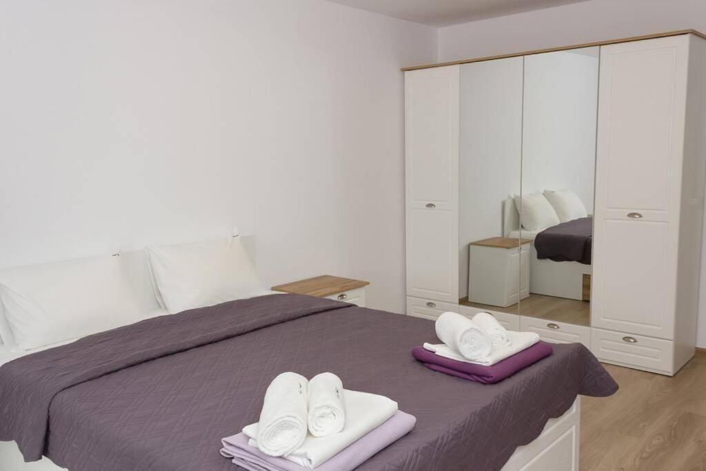 Perfect Summer Vacation Rental - One-Bedroom Flat By Flat Mаnager Topola Eksteriør billede